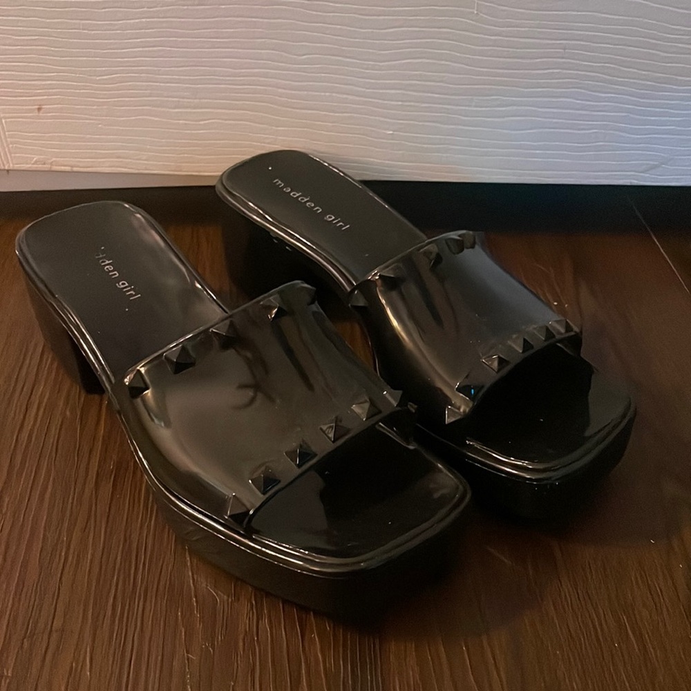 Madden Girl Sandals